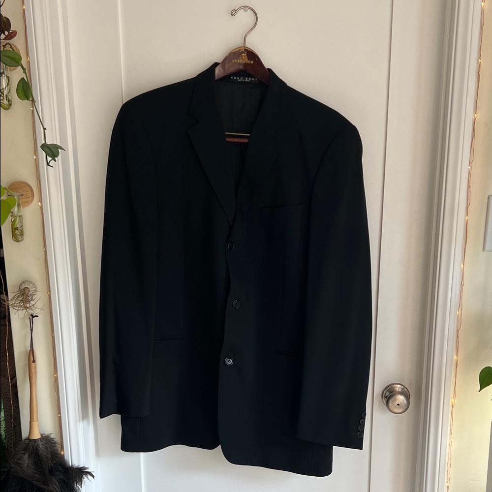 Hugo Boss Elegant Black Blazer